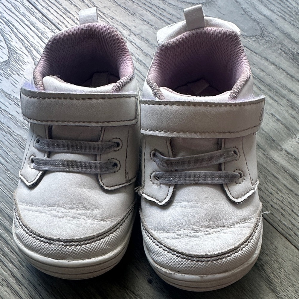Stride Rite. White Velcro Sneakers
